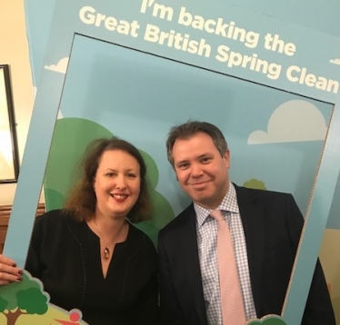 Great British Spring Clean - Edward with fellow MP Victoria Prentis